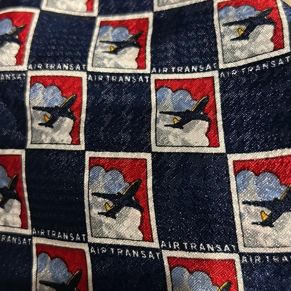 Air Transat Hostess Stewardess scarf - Picture 1 of 3